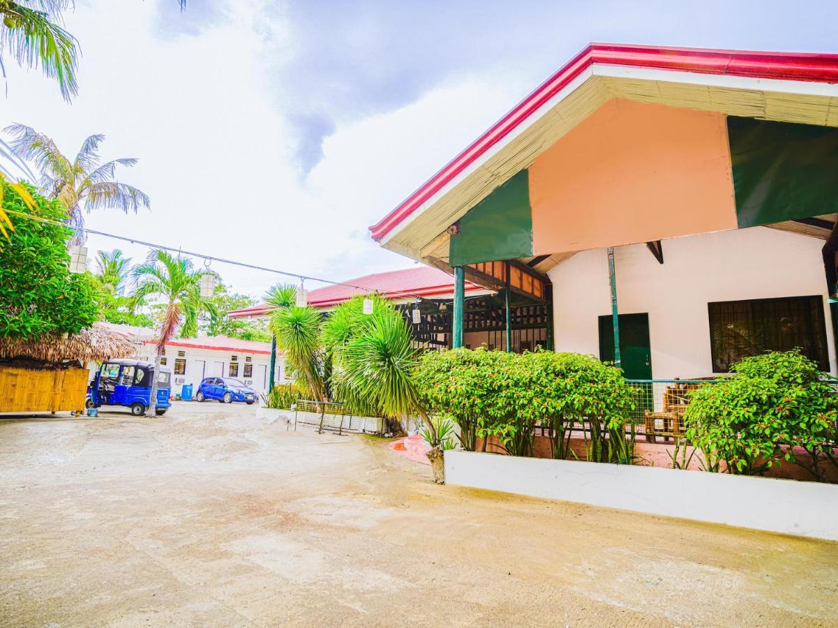 Oyo 875 Madhavi Beach Resort Balibago 外观 照片