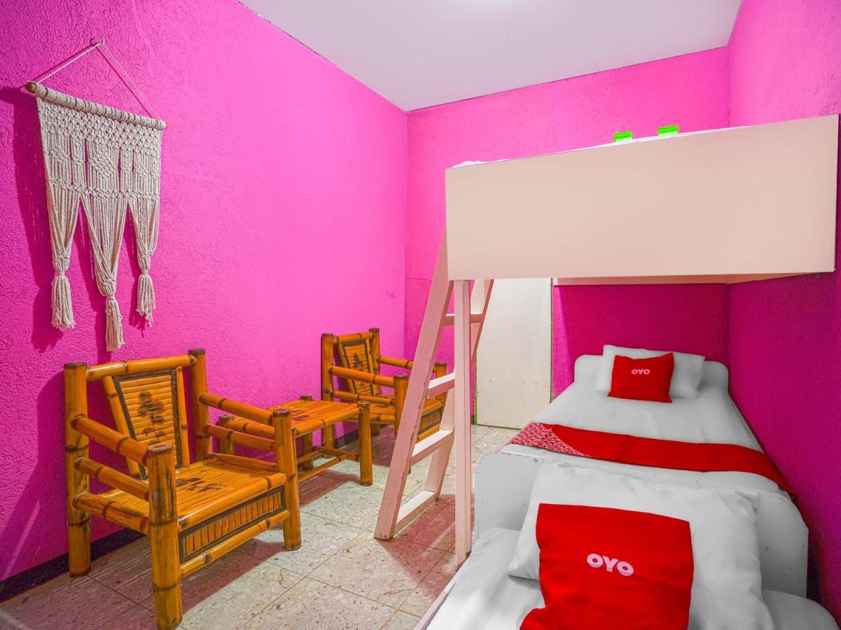 Oyo 875 Madhavi Beach Resort Balibago 外观 照片